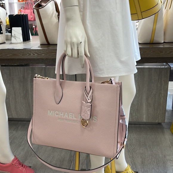 Michael Kors Medium Mirella 35S2G7ZT7L Tote Bag
Powder Blush Multi
NWT - Picture 16 of 16